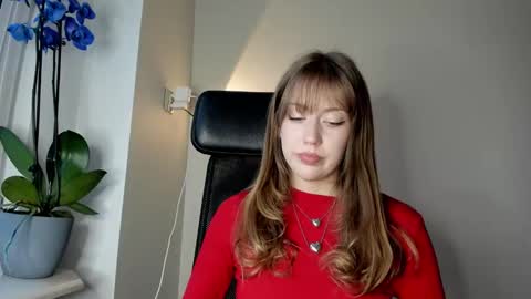 Snapshot of polihoney chatting on February 22, 3:54 pm Polina online show from February 22, 3:54 pm
