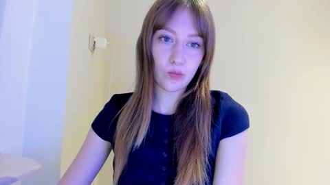 Snapshot of polihoney chatting on March 17, 7:17 pm Polina online show from March 17, 7:17 pm