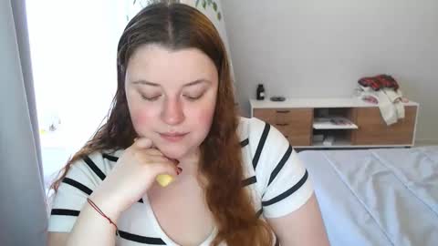 Snapshot of polinasallivan chatting on April 13, 12:10 pm Polina online show from April 13, 12:10 pm