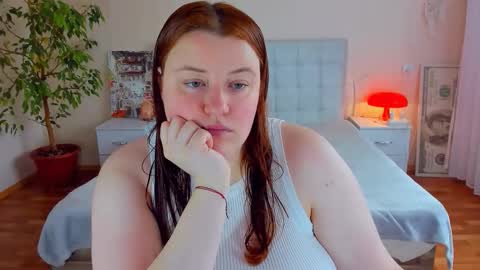 Snapshot of polinasallivan chatting on May 13, 8:01 am Polina online show from May 13, 8:01 am