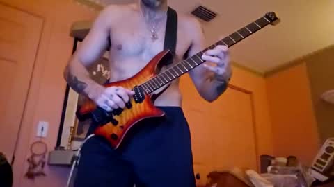 Snapshot of polishrifle3 chatting on December 12, 7:19 am jaws online show from December 12, 7:19 am