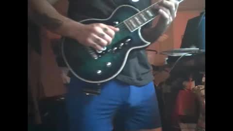 Snapshot of polishrifle3 chatting on October 4, 3:48 am jaws online show from October 4, 3:48 am