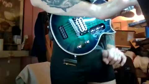 Snapshot of polishrifle3 chatting on October 21, 2:56 am jaws online show from October 21, 2:56 am