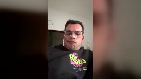 poll540539 online show from April 5, 12:02 pm