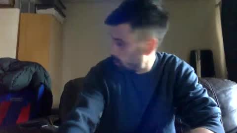 Snapshot of polla101 chatting on December 30, 11:15 am aquiles online show from December 30, 11:15 am