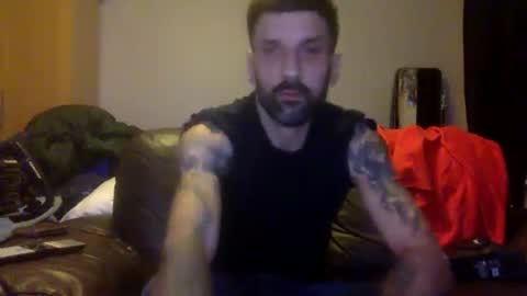 Snapshot of polla101 chatting on February 21, 6:31 pm aquiles online show from February 21, 6:31 pm