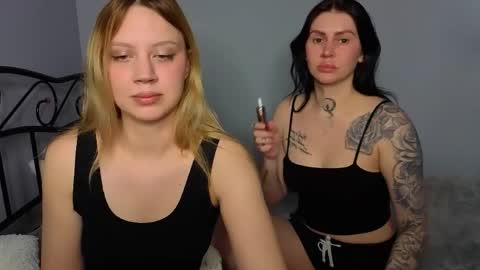 Snapshot of pollidollis chatting on April 10, 1:55 am PolliNata online show from April 10, 1:55 am