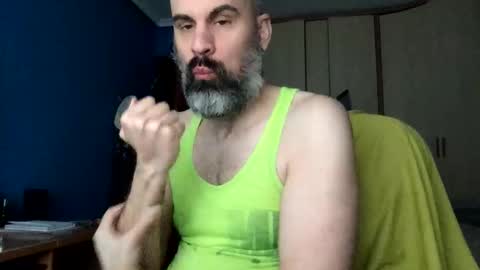 Snapshot of pollito1985 chatting on February 24, 8:01 am DIEGO O DIEGUITO online show from February 24, 8:01 am