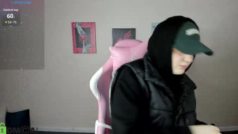 Polly online show from October 3, 1:24 am