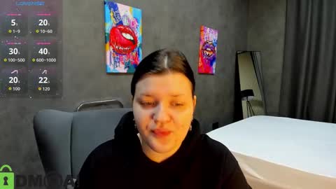 Polly online show from October 29, 1:19 am