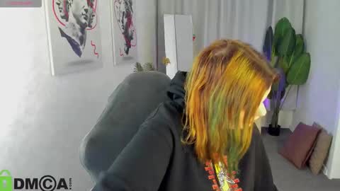 Polly online show from January 13, 1:11 am