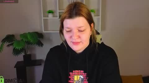 Polly online show from February 25, 1:04 am