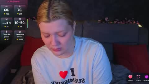 Polly online show from May 19, 1:56 am