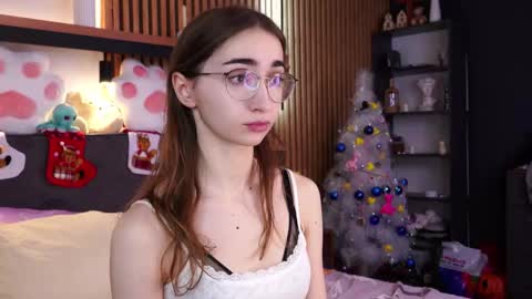 Polly online show from December 3, 7:38 am