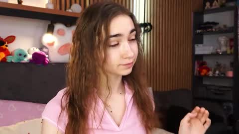 Polly online show from March 6, 7:38 am