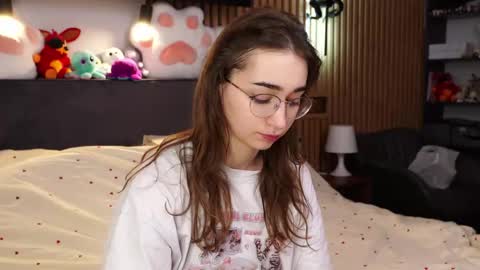 Polly online show from March 9, 7:45 am