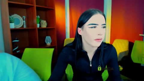 polly_cute1 online show from March 21, 8:01 pm