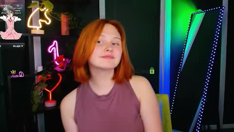 polly_cute1 online show from May 15, 6:37 pm