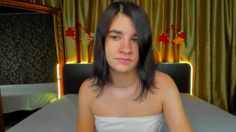 Polly online show from November 9, 7:17 am