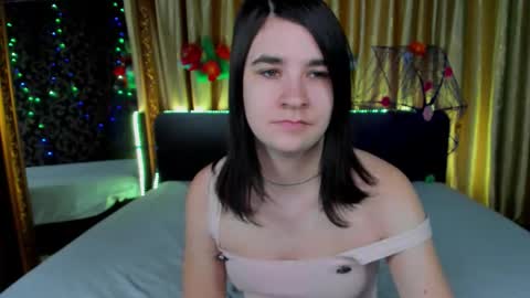 Polly online show from March 27, 7:25 am