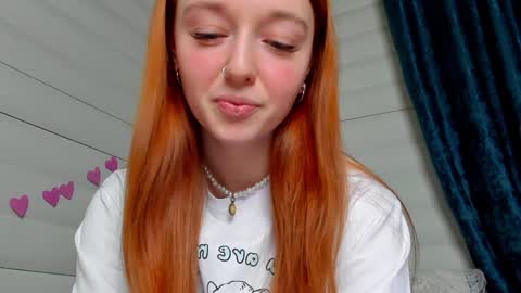 Snapshot of polly_luna chatting on January 20, 7:46 pm Polly online show from January 20, 7:46 pm