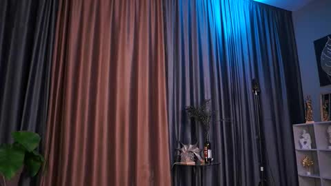 Snapshot of polly_poison chatting on March 21, 1:37 pm Polly online show from March 21, 1:37 pm