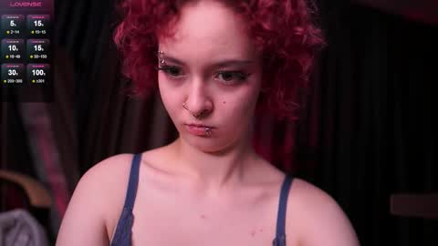 Snapshot of polly_poison chatting on March 31, 12:49 pm Polly online show from March 31, 12:49 pm