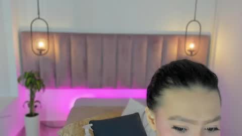 Snapshot of pollybabe_ chatting on April 27, 10:13 am POLLY online show from April 27, 10:13 am