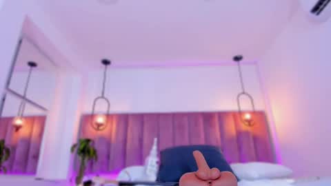 Snapshot of pollybabe_ chatting on April 29, 10:19 am POLLY online show from April 29, 10:19 am