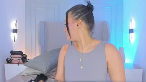 Snapshot of pollybabe_ chatting on May 13, 12:19 am POLLY online show from May 13, 12:19 am