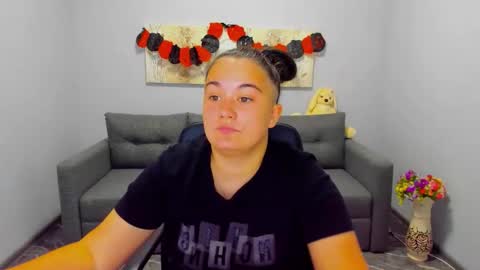 Snapshot of pollyramsey chatting on November 4, 12:37 pm Polly online show from November 4, 12:37 pm