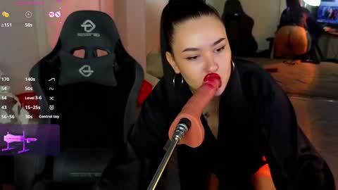 pollyshmidt online show from January 31, 1:02 pm