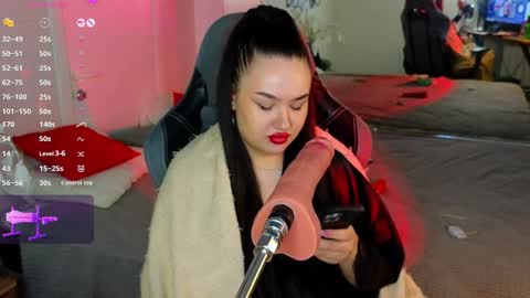 pollyshmidt online show from January 31, 4:27 pm