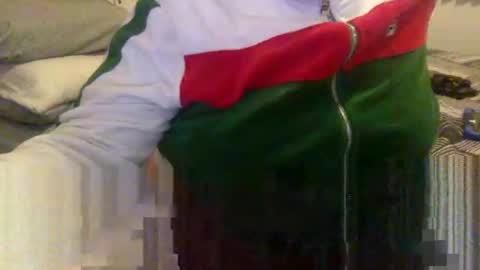 Snapshot of poloking_92 chatting on February 9, 5:33 am Honey Dior Polo King online show from February 9, 5:33 am