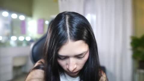  - Help me Reach 100 thumbs up  online show from April 14, 9:43 pm