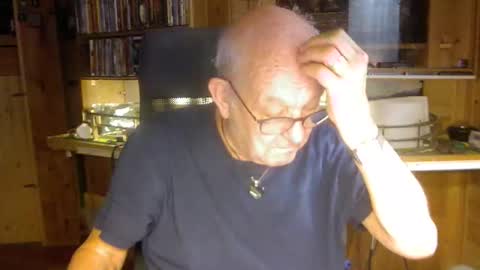 pomme1949 online show from March 4, 10:54 am