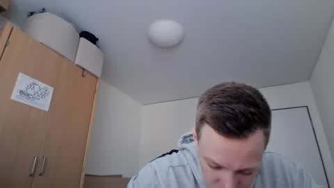 Snapshot of pommesmiteiscreme chatting on March 2, 11:29 am pommesmiteiscreme online show from March 2, 11:29 am