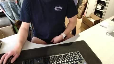 Snapshot of poodledude chatting on January 19, 9:35 am Dave online show from January 19, 9:35 am