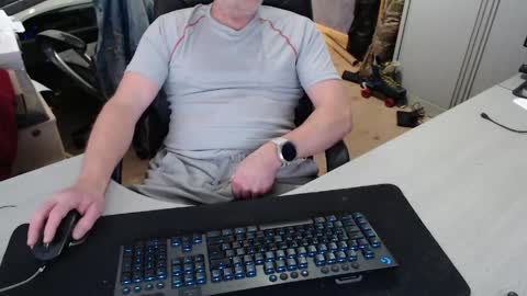 Snapshot of poodledude chatting on March 17, 3:48 pm Dave online show from March 17, 3:48 pm