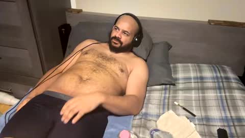 popfizzt online show from December 22, 1:33 pm