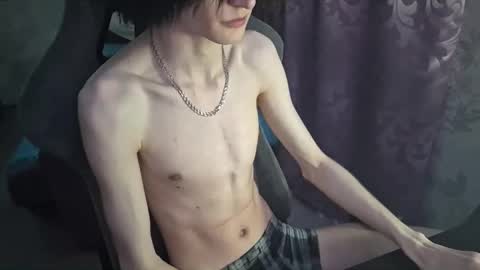 Snapshot of popoul_couple chatting on April 23, 11:29 pm popoul_couple online show from April 23, 11:29 pm