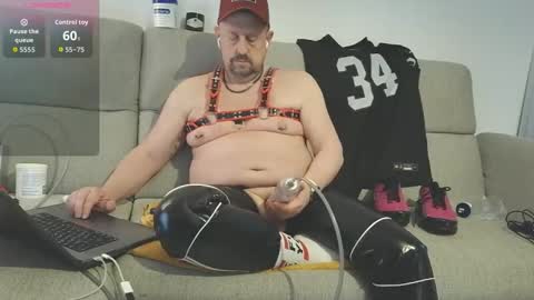 poppersbator73 online show from April 3, 12:25 pm