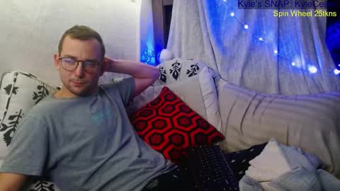 Kyle online show from December 14, 8:34 am