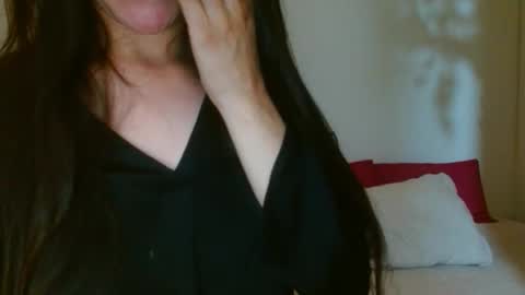 porcelainlux online show from May 5, 2:41 am