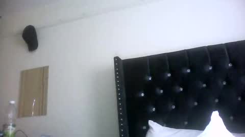 THE AMAZON DICK online show from October 31, 9:10 am