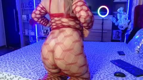 Snapshot of pornbubblebutt chatting on February 8, 5:39 pm pornbubblebutt online show from February 8, 5:39 pm