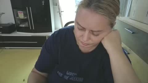 Snapshot of pornbusty chatting on February 16, 4:42 pm MelissOfficial online show from February 16, 4:42 pm