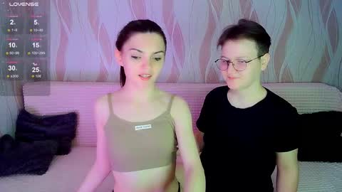 Ana and Tati online show from October 14, 7:25 pm