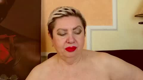 Snapshot of posh_lady chatting on July 2, 8:37 pm LADY POSH online show from July 2, 8:37 pm