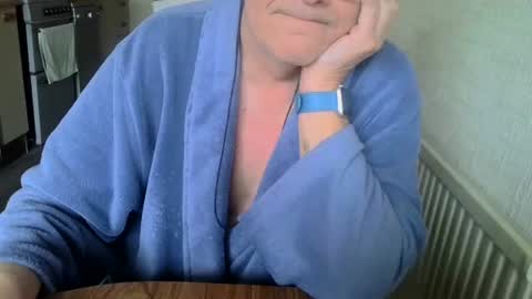 Snapshot of poshman65 chatting on November 27, 9:55 am poshman65 online show from November 27, 9:55 am